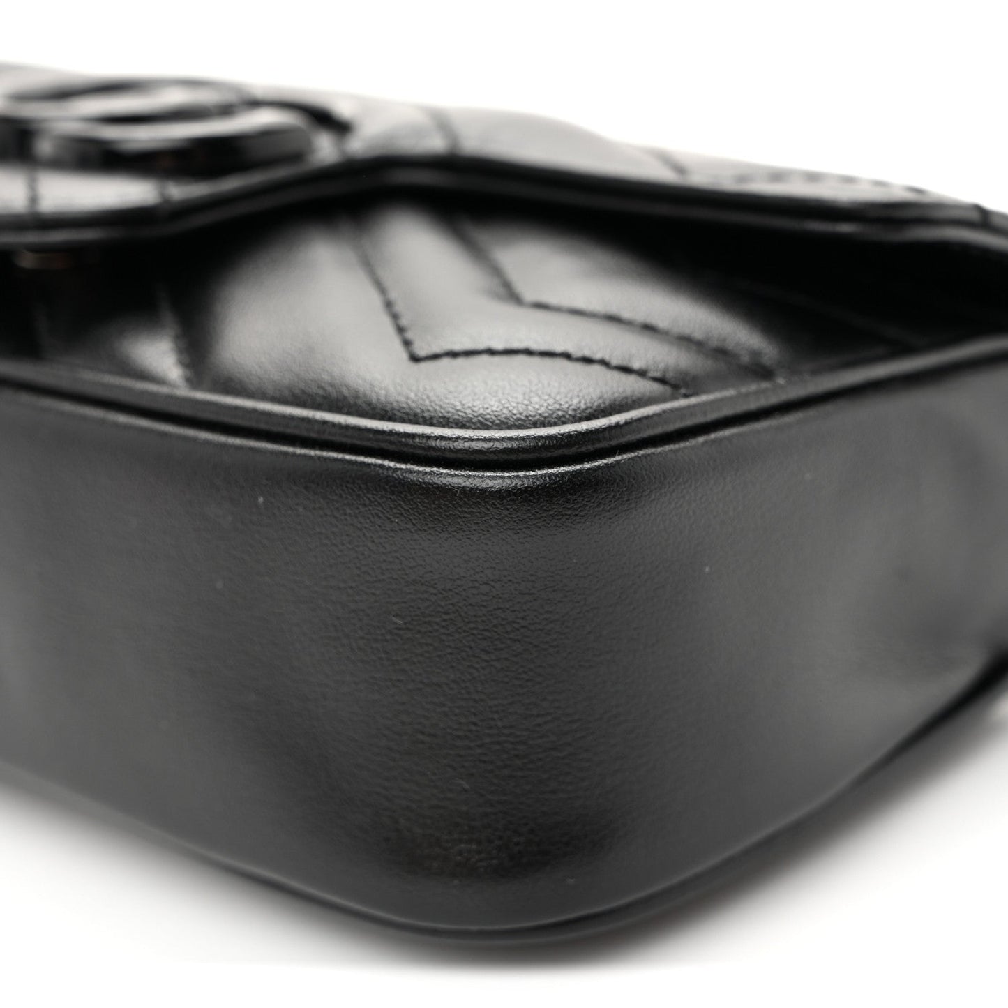 Calfskin Matelasse Monochrome GG Marmont Chain Belt Bag Black