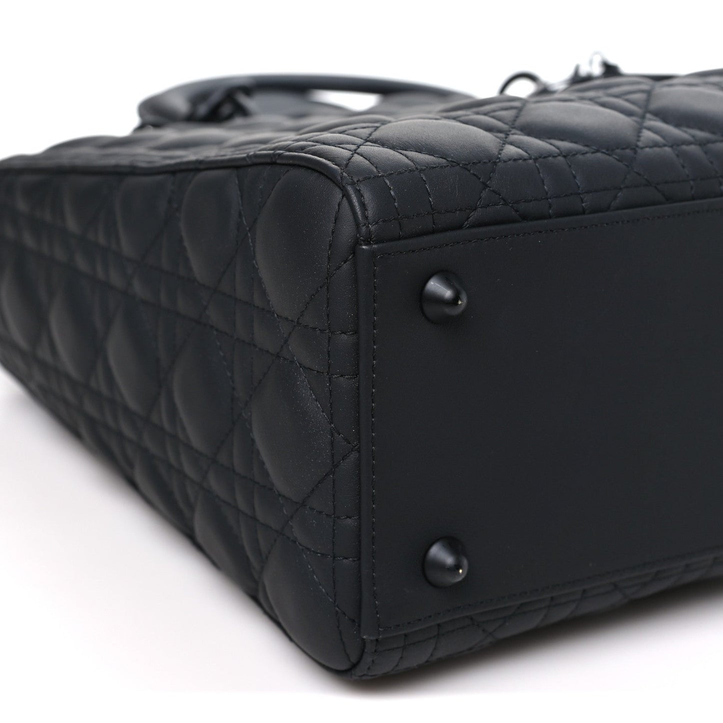 Ultra Matte Calfskin Cannage Large Lady Dior Black
