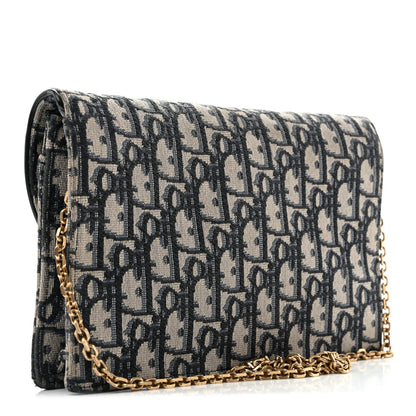 Oblique Saddle Chain Pouch Blue