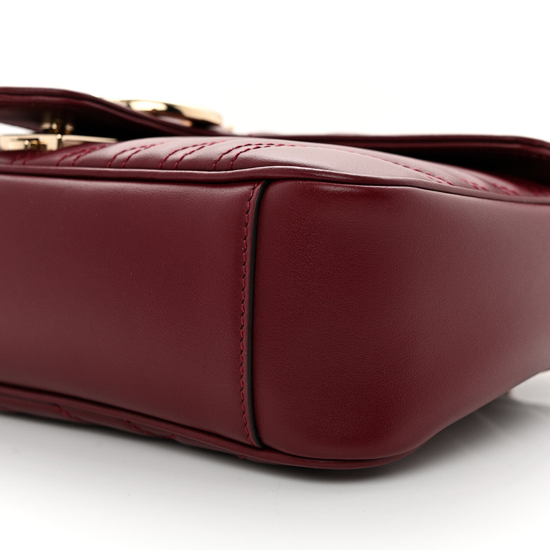Calfskin Matelasse Small GG Marmont Shoulder Bag Rosso Ancora Red