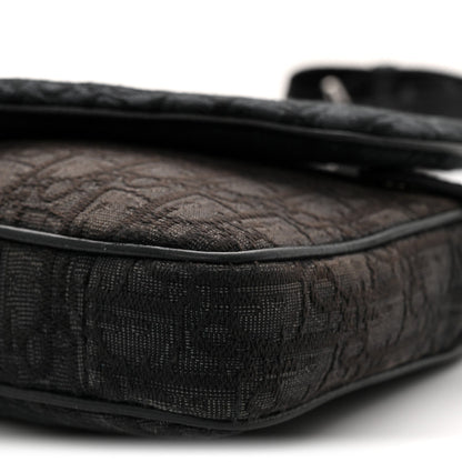 Oblique Saddle Triple Pouch Black