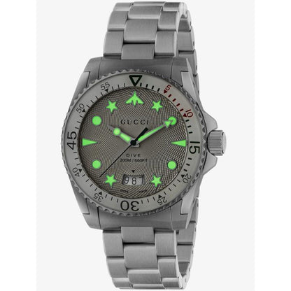 Gucci Dive Quartz White Dial Silver Steel Strap Watch For Men - YA136336